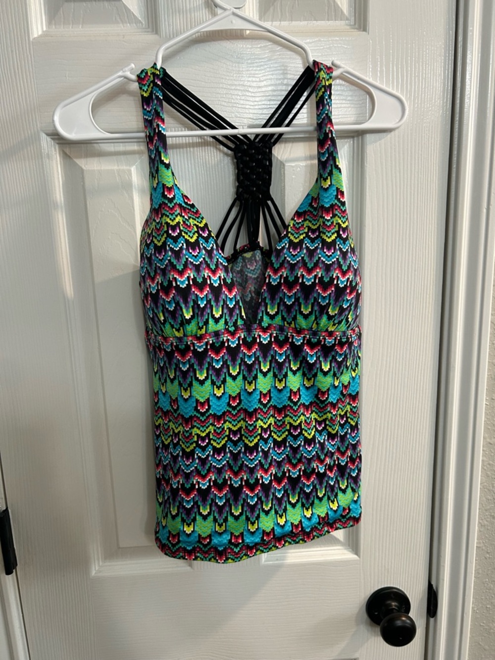Ana size 10 women’s tankini swim top multicolor bra support